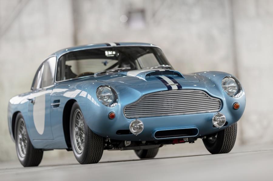 Aston Martin DB4 GT Continuation 2017 года  (UK) (фото 1 из 90)